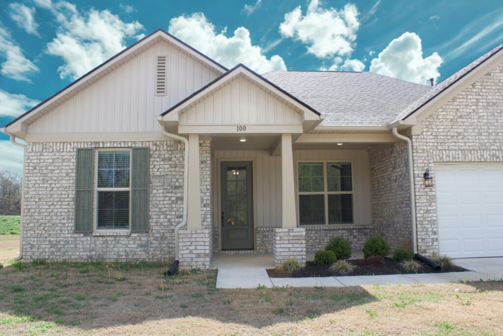 100 Raven Hill Ln