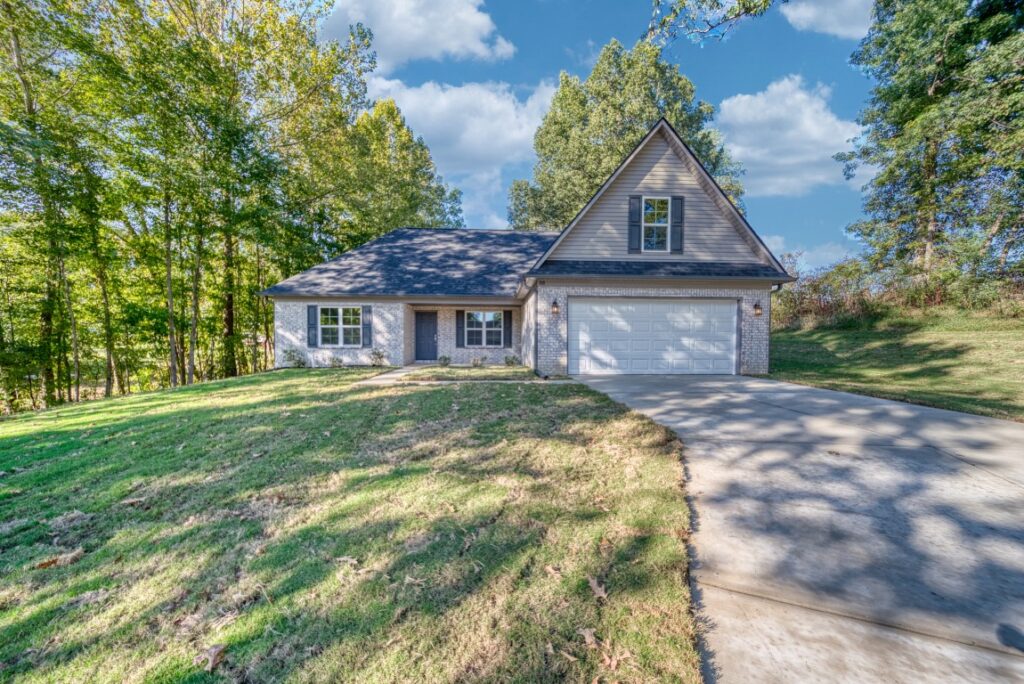 108 Walnut Ridge