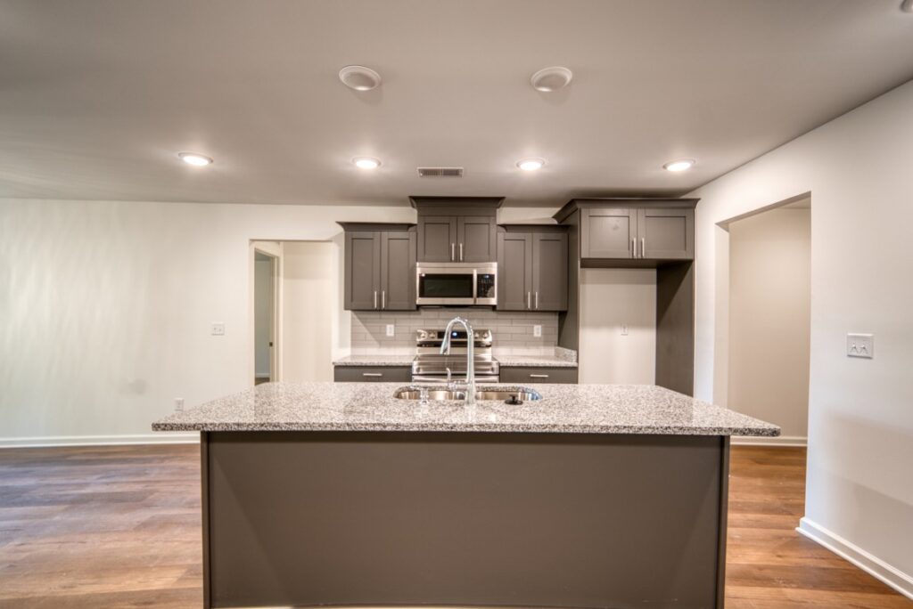 108 Walnut Ridge