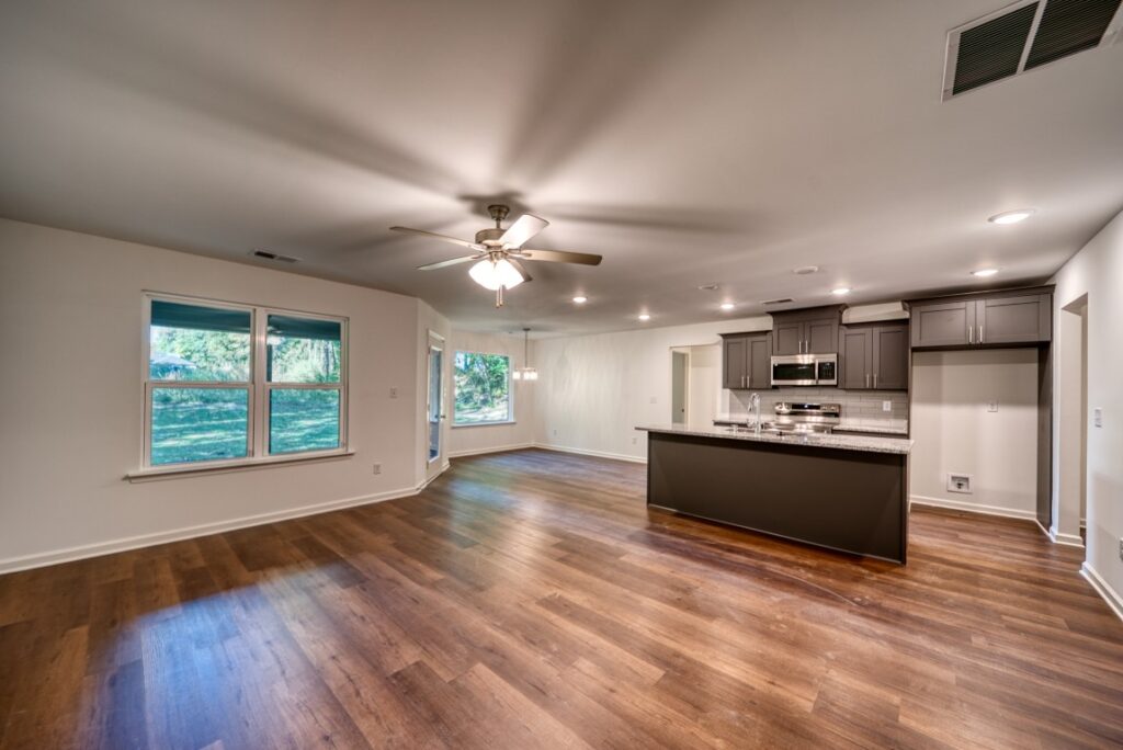 108 Walnut Ridge