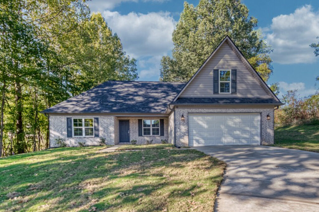 108 Walnut Ridge