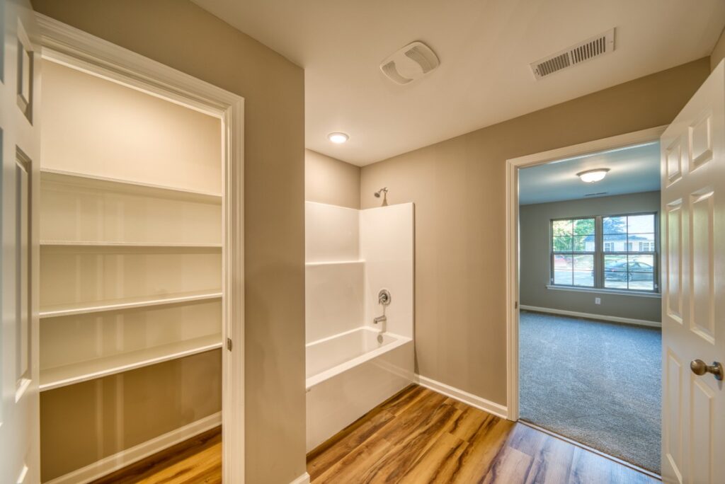 109 Walnut Ridge