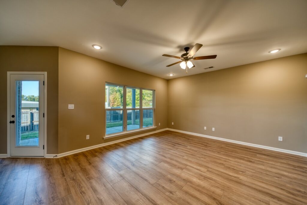 46 Forsyth Ln