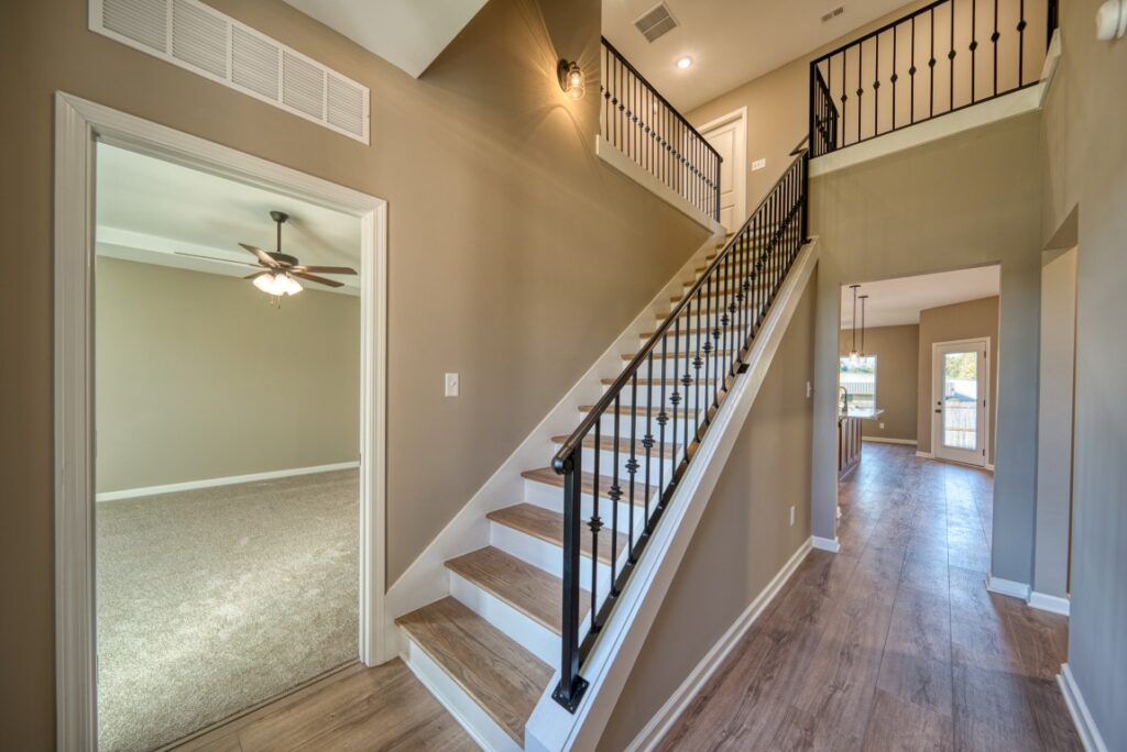 46 Forsyth Ln