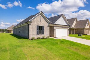 6 Cecellia Cv (22) Midsouth Homebuilder, D&D Homes, Jackson TN Homebuilder 8.12.2026